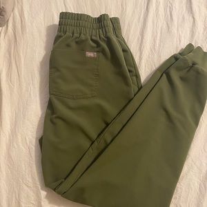Figs M Tall Dark Olive Zamora Scrub Pants